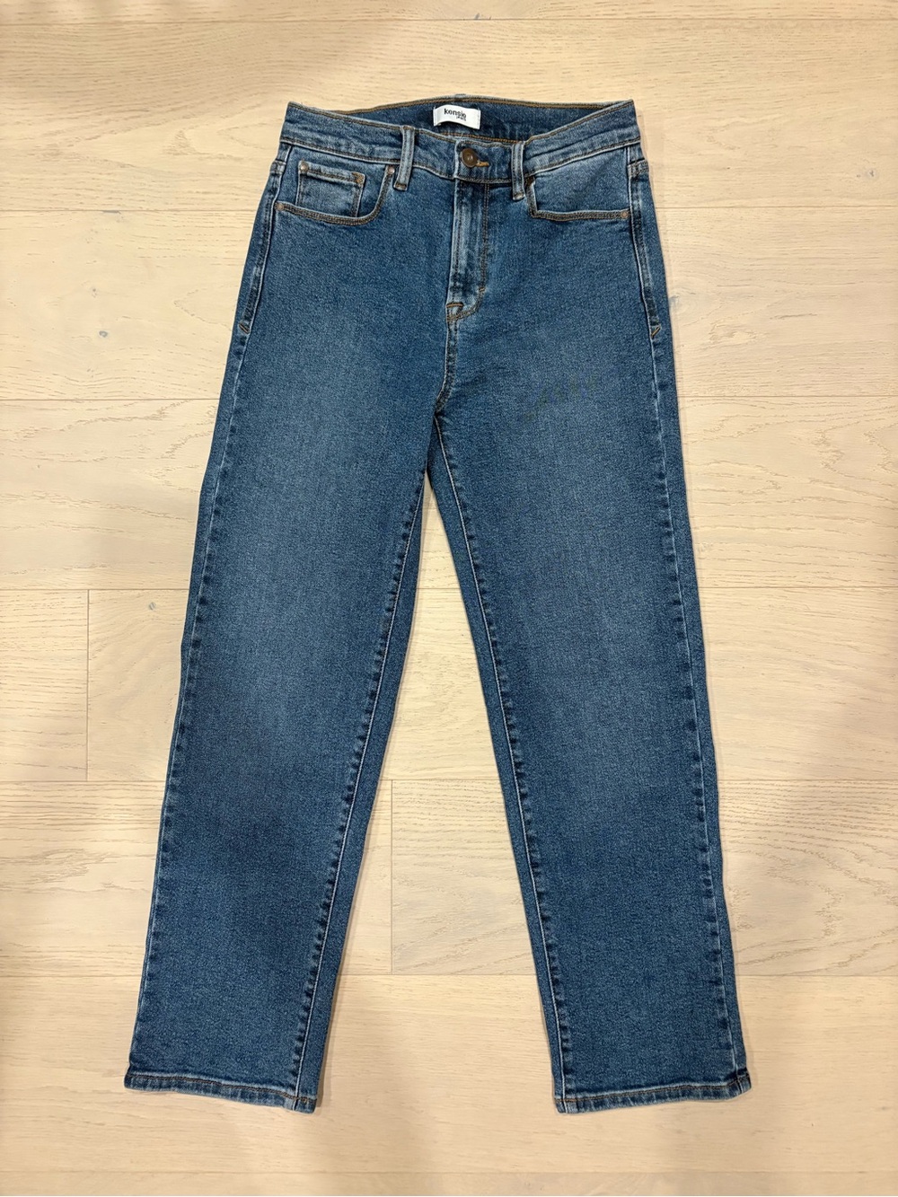 Kenzie Mid-aBlue Straight Leg Jeans for Women